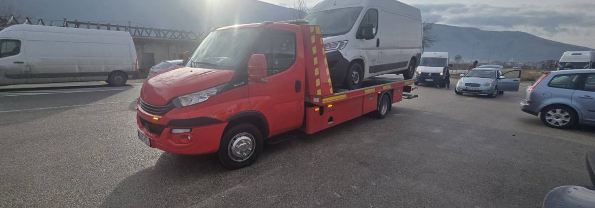 Vučna služba Mostar - crveni Iveco