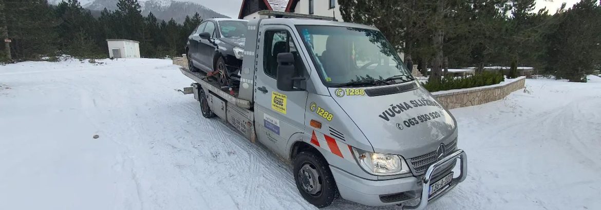 Vuča vozila po snijegu